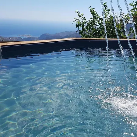 View Mountain Temenia